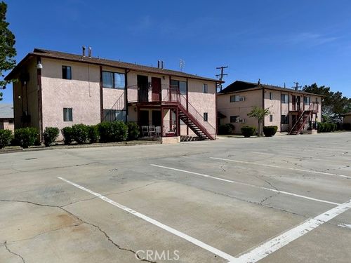 15430 Meyer Road, Mojave, CA, 93501 | Card Image