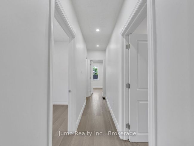 1662 Cadillac St, House other with 5 bedrooms, 3 bathrooms and null parking in Windsor ON | Image 17