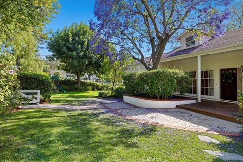 11 Dapplegray Ln, Rolling Hills Estates, CA, 90274-4211 | Card Image