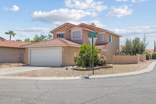 9500 N Albatross Dr, Tucson, AZ, 85742-5120 | Card Image