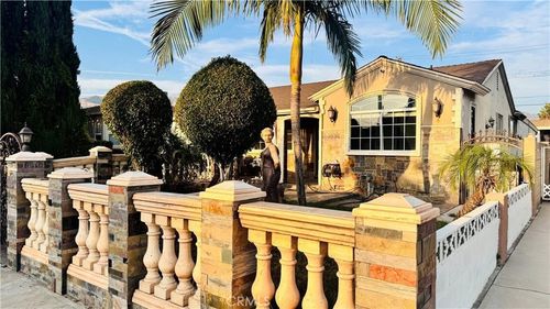 2138 N Frederic St, Burbank, CA, 91504-3323 | Card Image