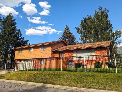 2040 Adams Ave, Butte, MT, 59701-6132 | Card Image