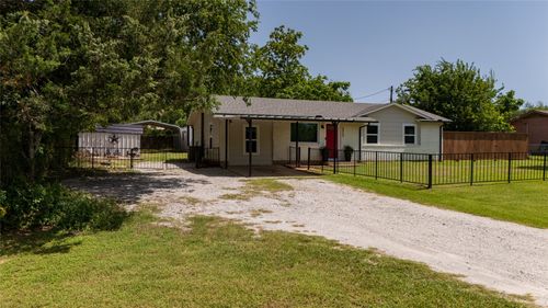 5955 Fm 678, Gainesville, TX, 76240-0611 | Card Image