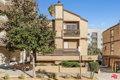 a-1628 N Formosa Ave, Los Angeles, CA, 90046-3375 | Card Image