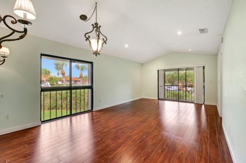 207-351 Club Cir, Boca Raton, FL, 33487-3768 | Card Image