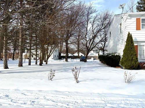 972 E 32nd St, Erie, PA, 16504-1314 | Card Image