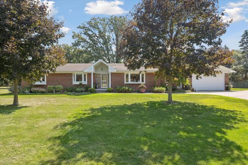 35560 Shangri La Ct, Clinton Twp, MI, 48035-2262 | Card Image