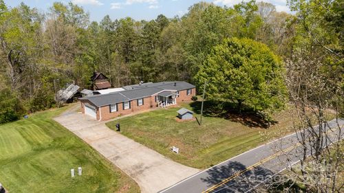 5013 Friendship Circle Rd, East Bend, NC, 27018-7533 | Card Image