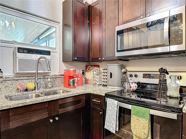 219 E Fern Dr, House other with 3 bedrooms, 3 bathrooms and null parking in ORANGE CITY FL | Image 12