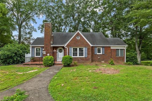 1444 Courtney Huntsville Rd, Yadkinville, NC, 27055-6151 | Card Image