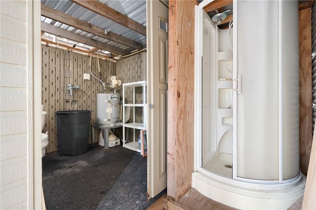 Indoor/outdoor full bathroom! | Image 25