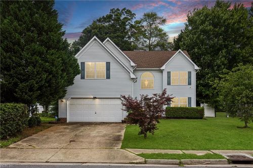 27 Wills Way, Hampton, VA, 23666-5015 | Card Image