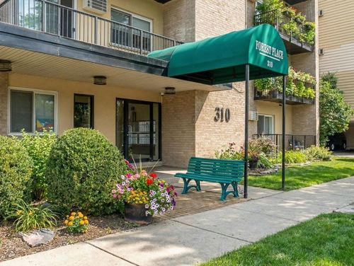 apt-307-310 Lathrop Ave, Forest Park, IL, 60130-1460 | Card Image