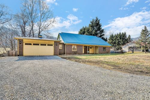 3305 Naff Rd, Boones Mill, VA, 24065-4060 | Card Image