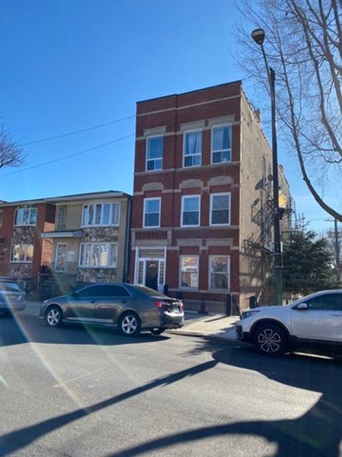 apt-2r-321 W 24th St, Chicago, IL, 60616-4795 | Card Image