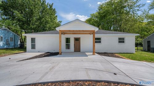 6116 Pisgah Dr Nw, Huntsville, AL, 35810-1500 | Card Image