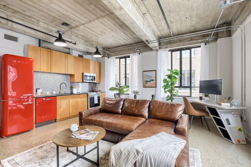 4a-710 Colorado St, Austin, TX, 78701-3025 | Card Image