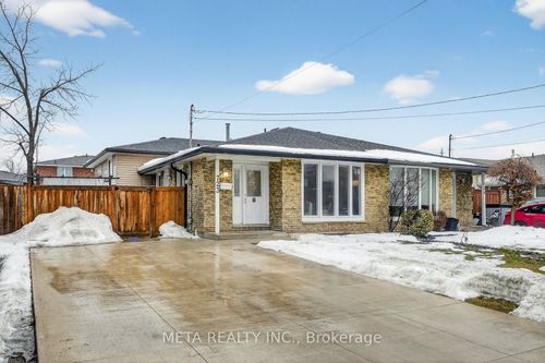 723 W 5th St, Hamilton, ON, L9C3R3 | Card Image