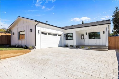 4208 New York Ave, La Crescenta, CA, 91214-2513 | Card Image