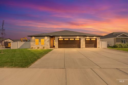 2116 Regan St, Jerome, ID, 83338-1620 | Card Image