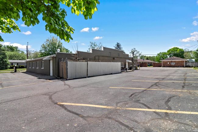 409 N 1 St St, Home with 0 bedrooms, 2 bathrooms and null parking in Gas City IN | Image 32