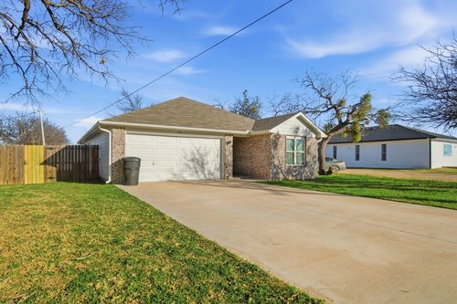 2941 Hickory St, Abilene, TX, 79601-1525 | Card Image