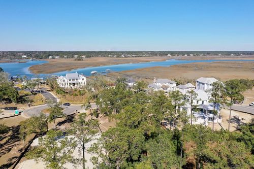 934 Fish Camp Rd, Daniel Island, SC, 29492-8986 | Card Image
