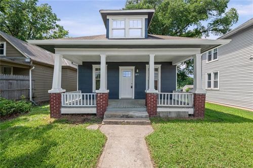 1107 N 13th St, Leavenworth, KS, 66048-1219 | Card Image