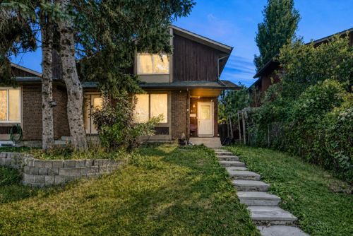 617 Whitewood Rd Ne, Calgary, AB, T1Y4A1 | Card Image