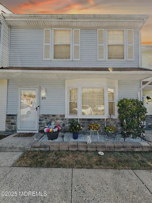 89 Rita Ln, Jackson, NJ, 08527-2367 | Card Image
