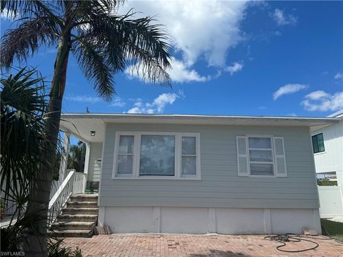159 Pearl St, FORT MYERS BEACH, FL, 33931-3236 | Card Image