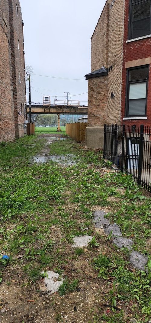 3714 Wabash Ave, Chicago, IL, 60653-1519 | Card Image
