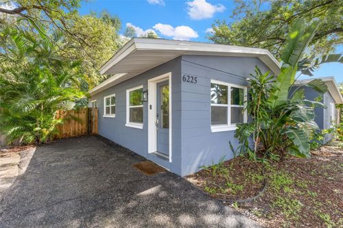 6225 76th Ave N, Pinellas Park, FL, 33781-3225 | Card Image