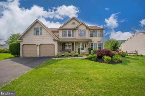 23 Lenape Dr, MORGANTOWN, PA, 19543-8901 | Card Image