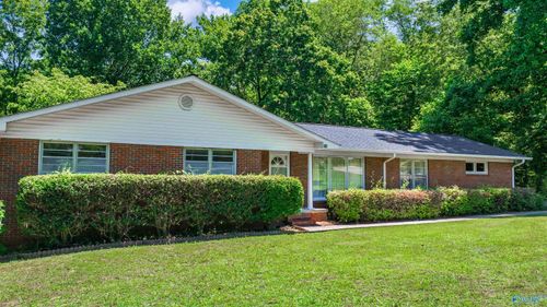 501 Leath Dr Ne, Fort Payne, AL, 35967-3970 | Card Image