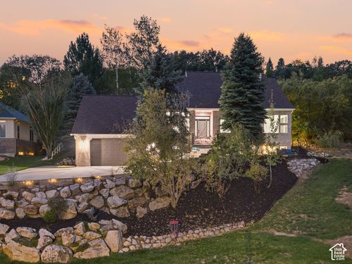 2119 Oak Ln, Layton, UT, 84040-7893 | Card Image