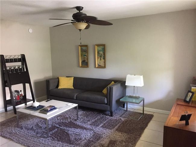 14 - 2741 Ne 8th Ave, Condo with 2 bedrooms, 1 bathrooms and null parking in Wilton Manors FL | Image 8