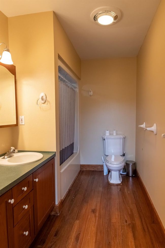 611 High St, House other with 5 bedrooms, 4 bathrooms and null parking in Port Jefferson NY | Image 29