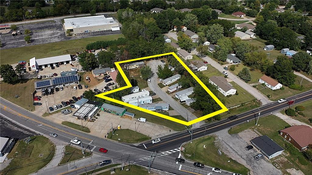 Hale Lake Rd, Warrensburg, MO 64093