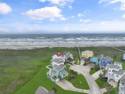 25014 Intrepid Lane, House other with 3 bedrooms, 0 bathrooms and null parking in Galveston TX | Image 2