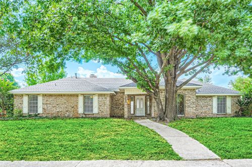 2908 Newport Cir, Plano, TX, 75075-2217 | Card Image