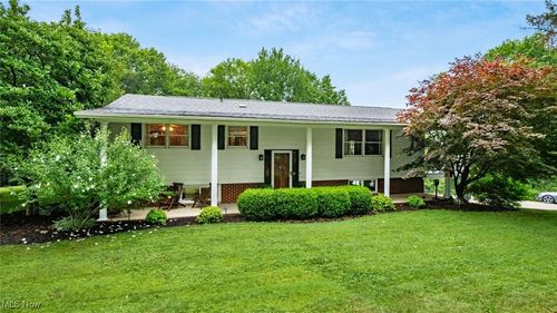 3755 Gorsuch Rd, Nashport, OH, 43830-9489 | Card Image