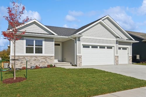 2040 Denison Ave, North Liberty, IA, 52317-4899 | Card Image