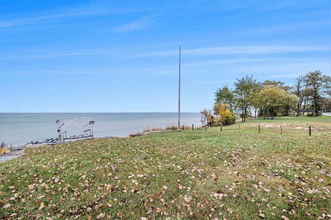 Grass area of beach frontage. | Image 33