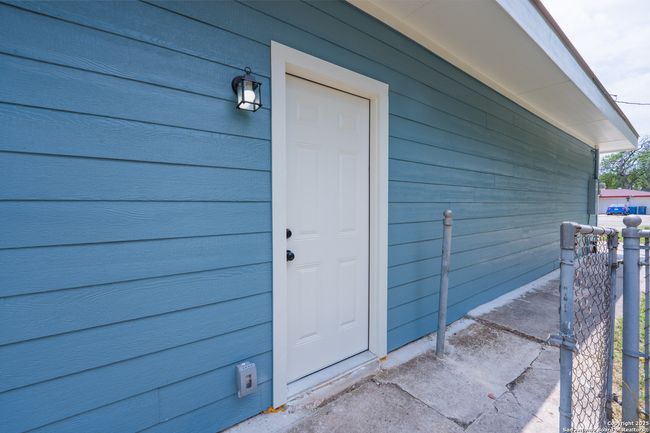 234 Gaiety Ln, House other with 3 bedrooms, 2 bathrooms and null parking in Kirby TX | Image 39