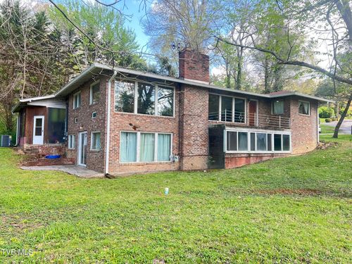 214 Susong Ln, Greeneville, TN, 37743-5547 | Card Image