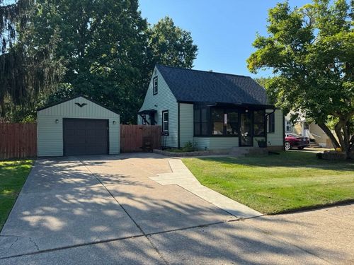 3336 East Ave, Erie, PA, 16504-1848 | Card Image
