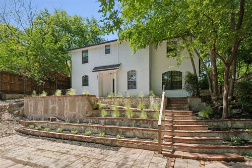 627 N Hampton Rd, Dallas, TX, 75208-3103 | Card Image