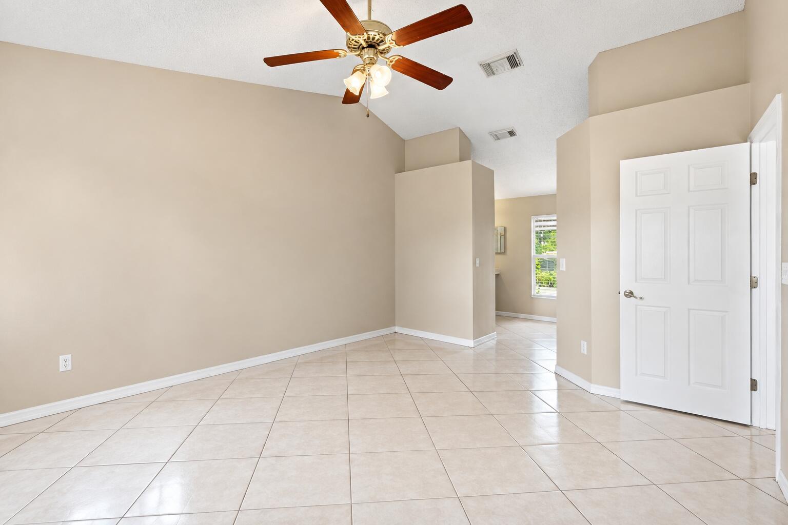 Residential Lease in Port St. Lucie 4