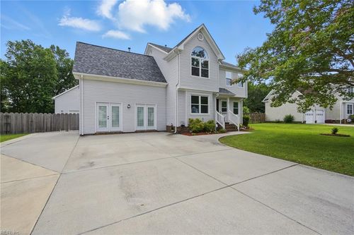 433 Cedar Pointe Ln, Chesapeake, VA, 23323-3931 | Card Image